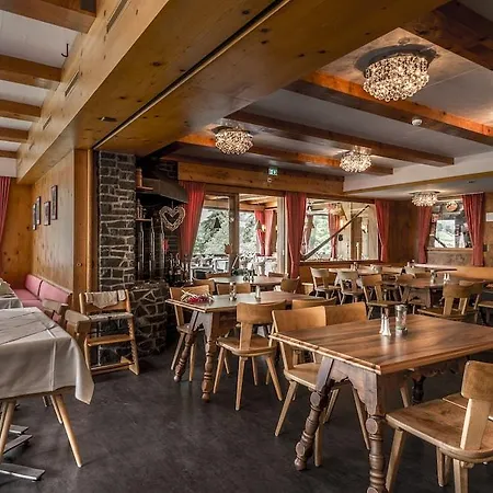 班克丽亚普餐厅酒店 3* 英格堡