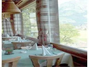 班克丽亚普餐厅酒店 3*