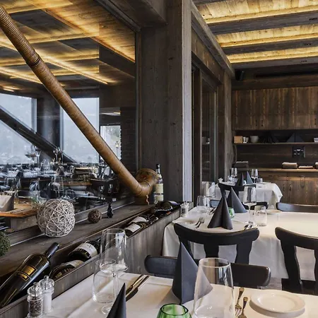 Restaurant Baenklialp מלון 3*